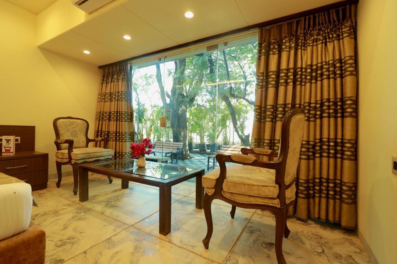 Manas Resort With Petting Zoo, Igatpuri Zewnętrze zdjęcie