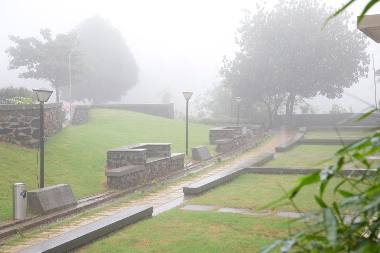 Manas Resort With Petting Zoo, Igatpuri Zewnętrze zdjęcie