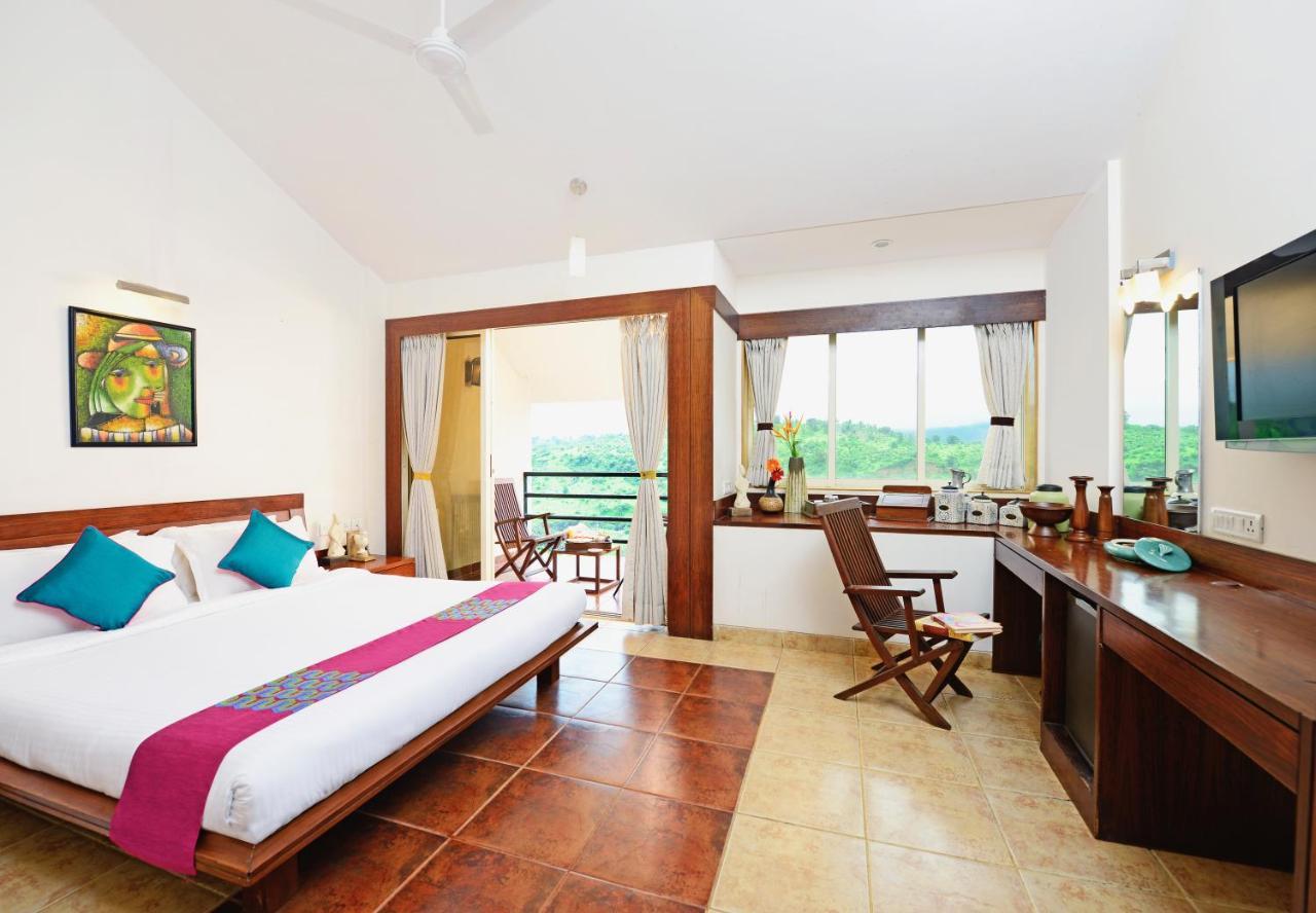 Manas Resort With Petting Zoo, Igatpuri Zewnętrze zdjęcie