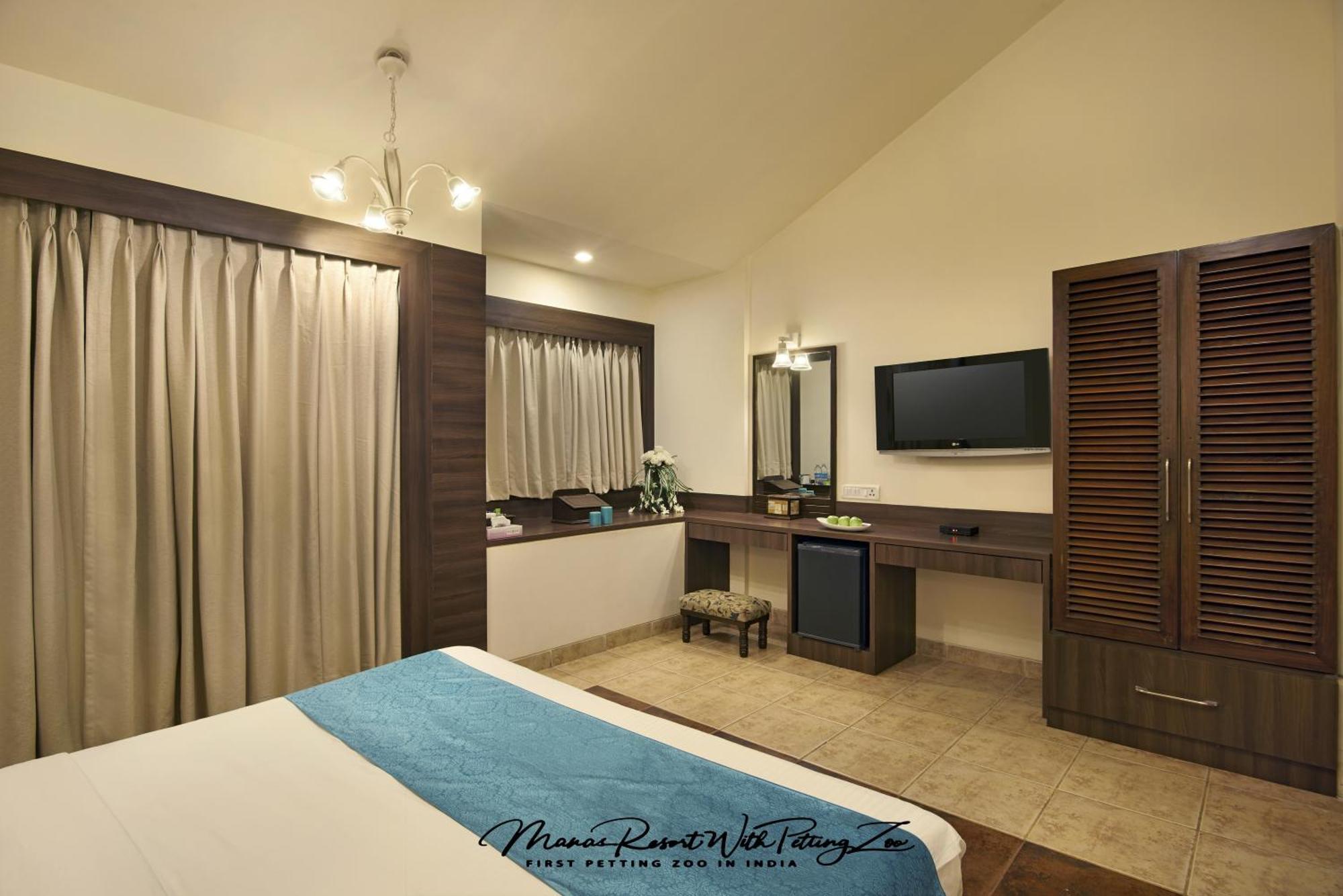 Manas Resort With Petting Zoo, Igatpuri Zewnętrze zdjęcie